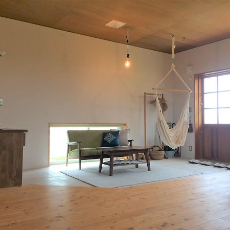 Sumica Bed & Breakfast Okinawa Exterior foto